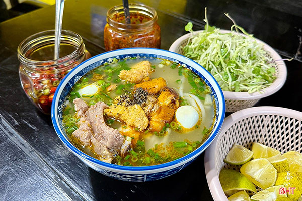 Tô bánh canh cá lóc thành phẩm hấp dẫn