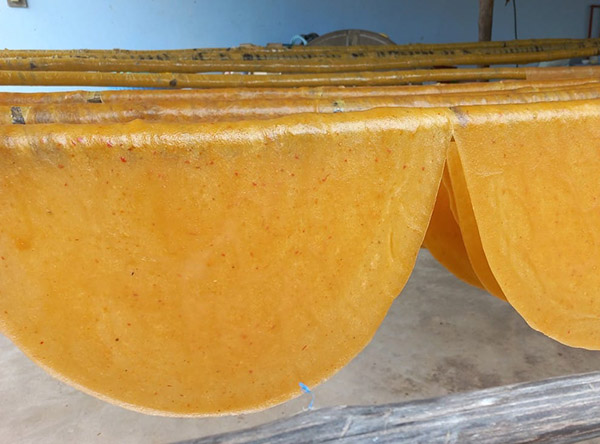Drying process for Nam Can shrimp crackers